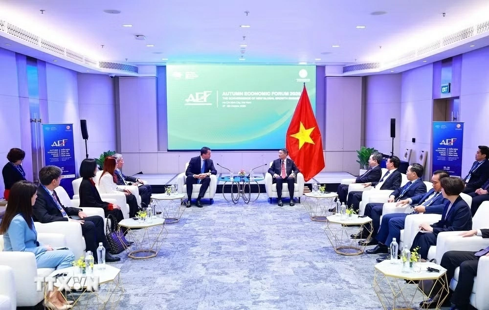 Thủ tướng Lê Minh Hưng đề nghị WEF hỗ trợ Việt Nam thu hút đầu tư và chuyển giao công nghệ
