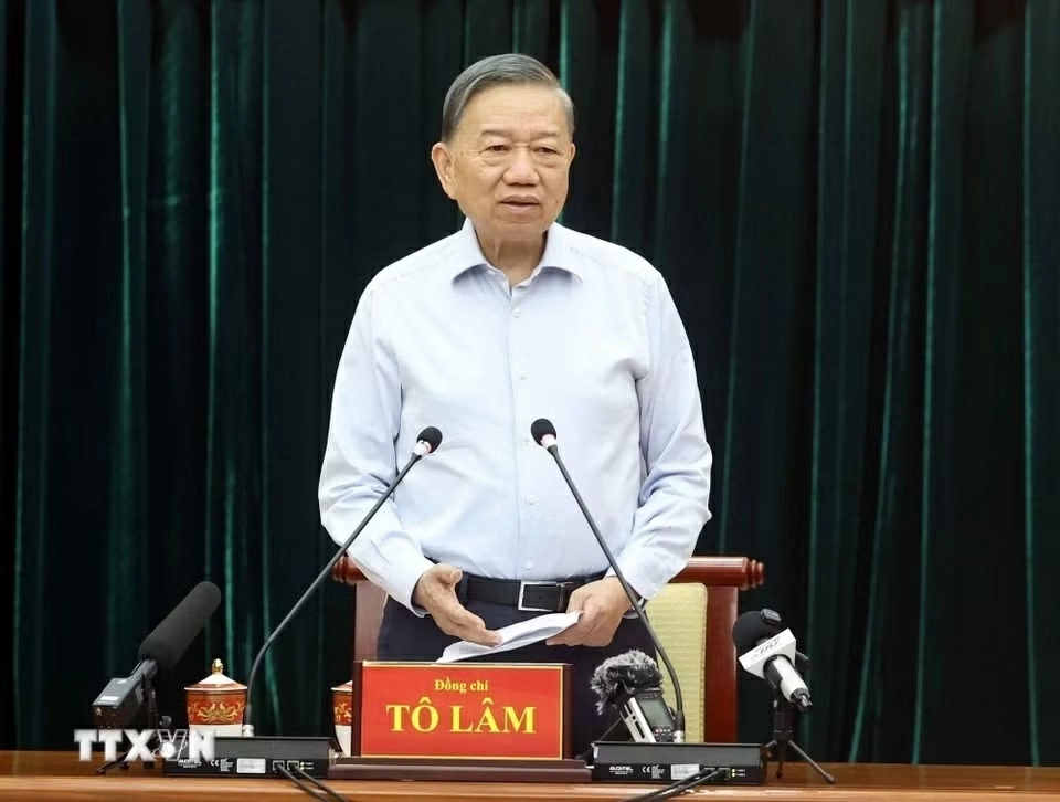 Tổng Bí thư, Chủ tịch nước Tô Lâm chỉ đạo TP. Hồ Chí Minh tái cấu trúc phát triển và chăm lo dân sinh Tổng Bí thư, Chủ tịch nước Tô Lâm chỉ đạo TP. Hồ Chí Minh tái cấu trúc phát triển và chăm lo dân sinh