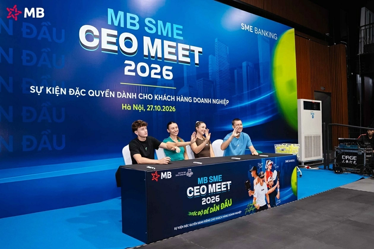 MB tiếp tục mang đến sự kiện đặc quyền dành cho khách hàng doanh nghiệp “SME CEO MEET 2026” – cuộc hội ngộ giữa những ngôi sao pickleball quốc tế và cộng đồng chủ doanh nghiệp. MB tiếp tục mang đến sự kiện đặc quyền dành cho khách hàng doanh nghiệp “SME CEO MEET 2026” – cuộc hội ngộ giữa những ngôi sao pickleball quốc tế và cộng đồng chủ doanh nghiệp.
