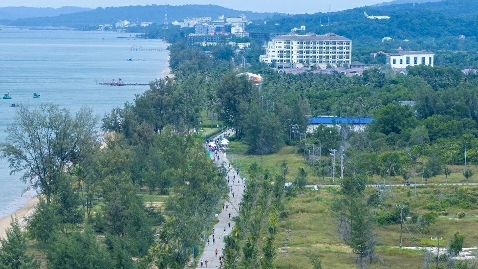 Khởi động Giải thể thao quốc tế BIM Group IRONMAN 70.3 Phú Quốc 2026 Hàng nghìn vận động viên trong nước và quốc tế tham dự Giải thể thao quốc tế BIM Group IRONMAN 70.3 Phú Quốc 2026