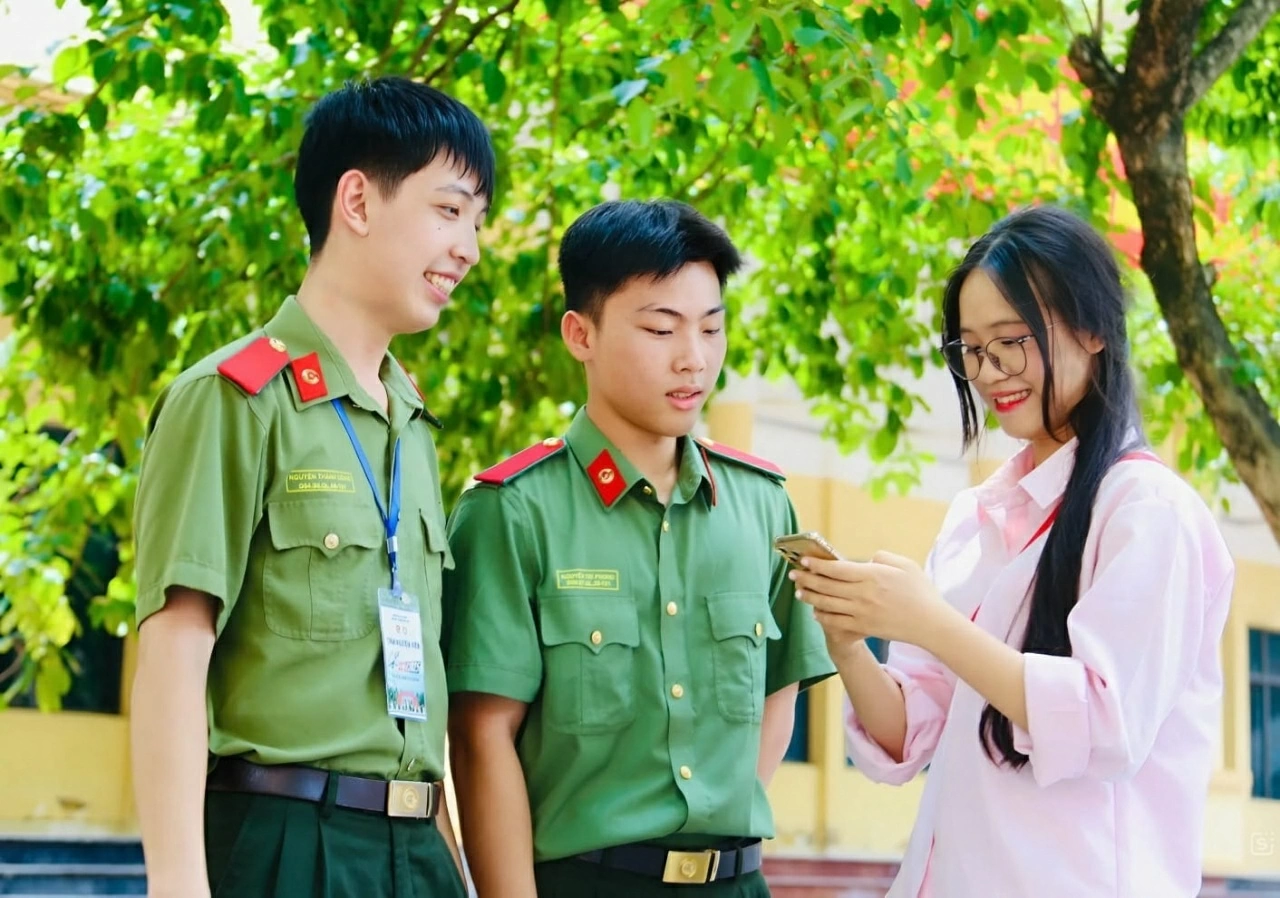 Công bố quyết định sáp nhập một số trường cao đẳng, đại học khối công an Công bố quyết định sáp nhập một số trường cao đẳng, đại học khối công an