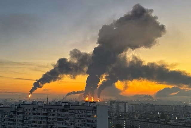 Nga tố Ukraine nối lại các cuộc tập kích vào nhà máy lọc dầu,