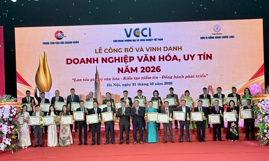 100 doanh nghiệp được VCCI vinh danh về văn hóa kinh doanh và uy tín 100 doanh nghiệp được VCCI vinh danh về văn hóa kinh doanh và uy tín