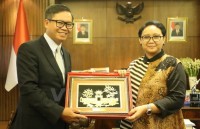 pm receives indonesian marine minister