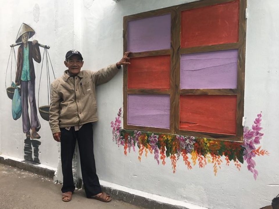 alleyway murals of central da nang city