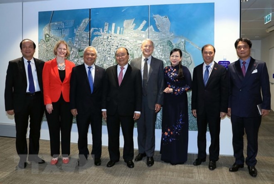 pm nguyen xuan phuc meets mayor of nzs auckland city