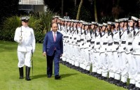pm phuc hosts welcome ceremony holds talks with lao counterpart