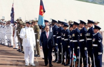 Grand welcome ceremony for PM Nguyen Xuan Phuc in Australia
