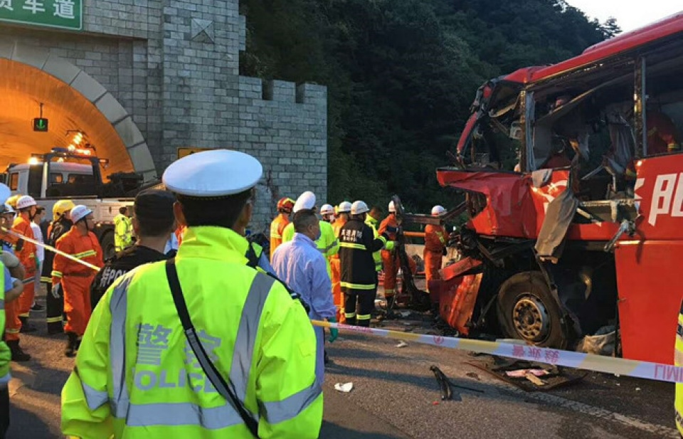 Trung Quốc: Tai nạn thảm khốc trên cao tốc, 36 người thiệt mạng