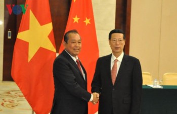 Deputy PM meets Chinese Vice Premier, urging stronger cooperation