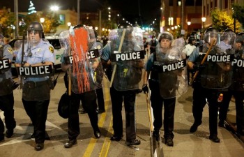 Cảnh sát Mỹ bắt giữ hàng chục người biểu tình quá khích