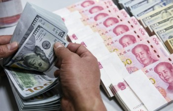 Trung Quốc: Bán ròng ngoại tệ giảm mạnh trong tháng 8/2017