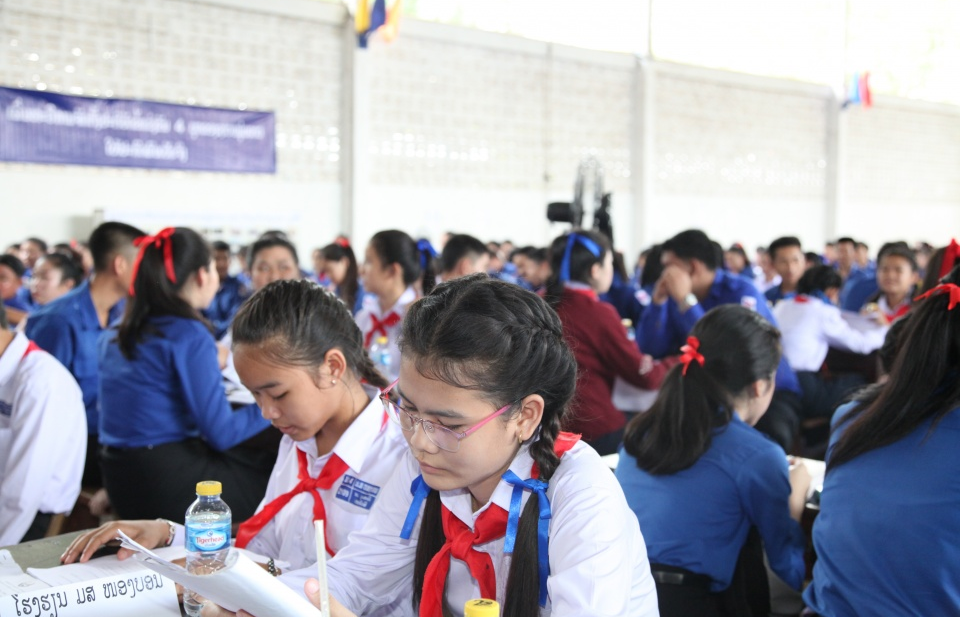 Học sinh Lào tìm hiểu mối quan hệ hữu nghị Việt - Lào