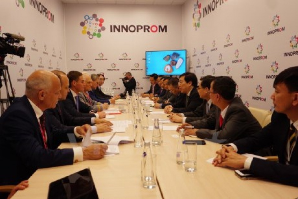 vietnam seeks cooperation with russias sverdlovsk province