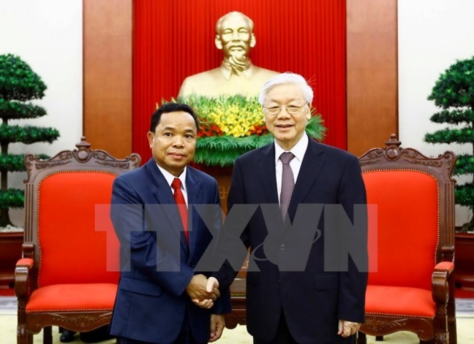vietnamese party leader receives lao party office chief