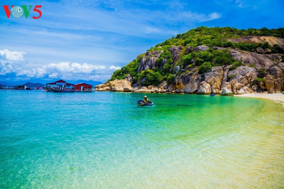 binh ba island a pleasant beauty