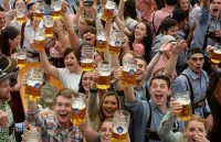 Lễ hội bia Oktoberfest diễn ra trong điều kiện an ninh được thắt chặt