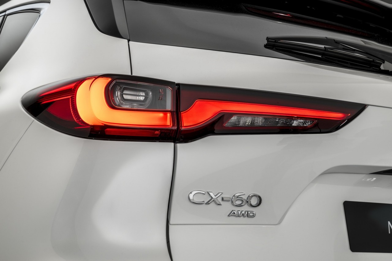 Cận cảnh chi tiết Mazda CX-60 2022, giá từ 1,3 tỷ đồng