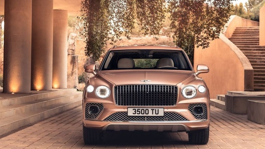 Bentley Bentayga Extended ra mắt toàn cầu, giá hơn 19 tỷ đồng tại Việt Nam