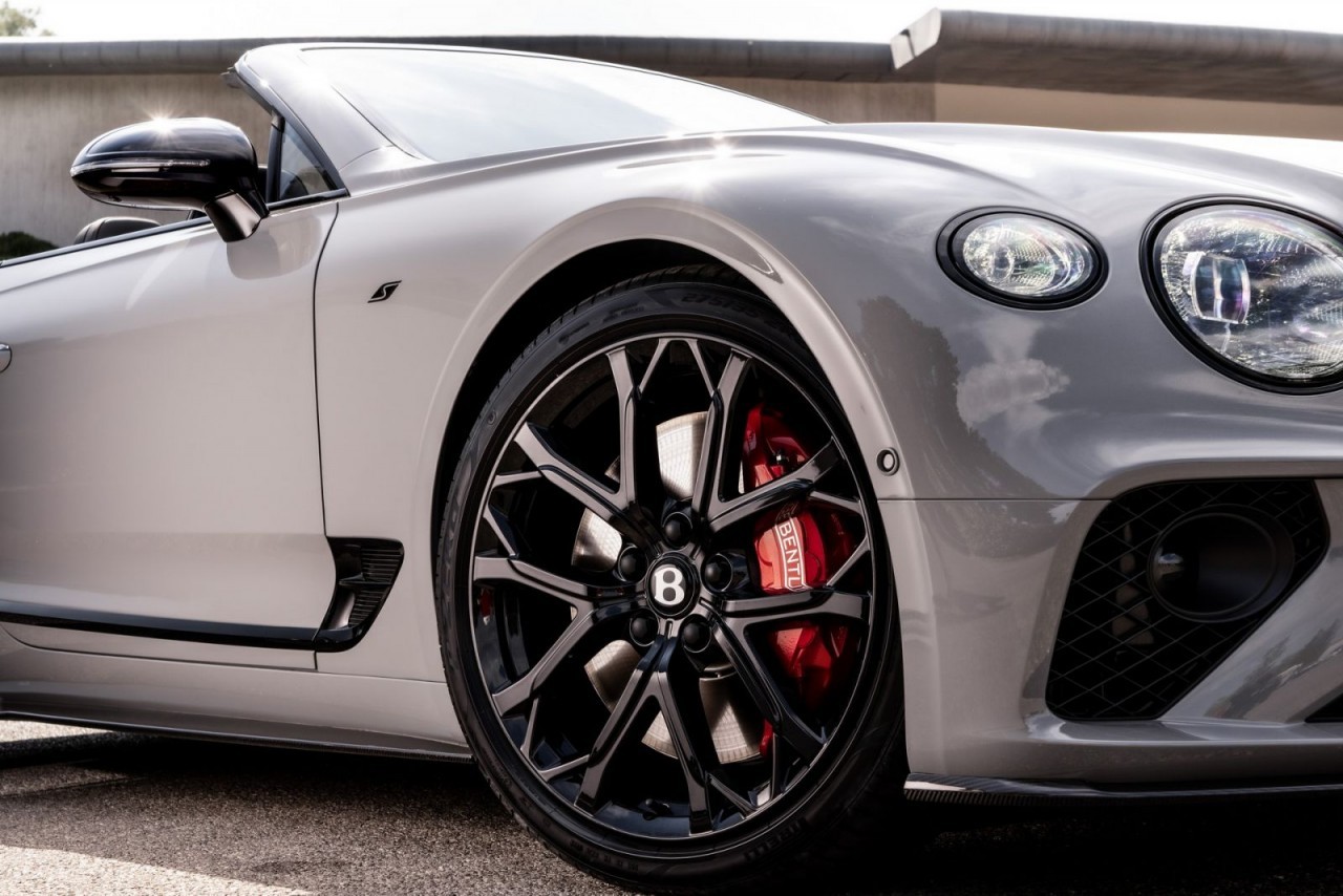 Cận cảnh bộ đôi Bentley Continental GT S và GTC S