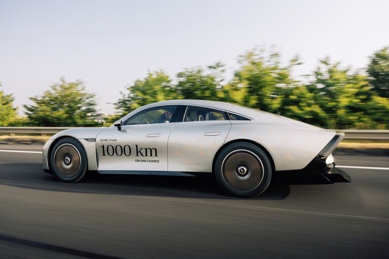 Mercedes-Benz Vision EQXX xác lập kỷ lục mới, di chuyển 1.202 km chỉ với một lần sạc