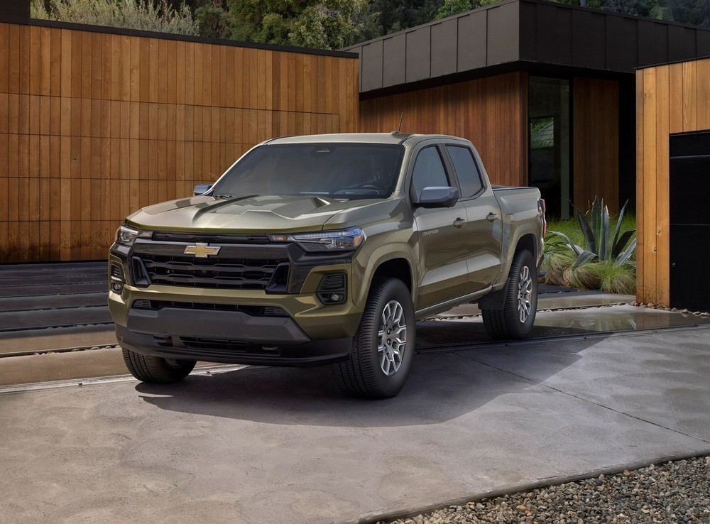 Cận cảnh Chevrolet Colorado 2023 ra mắt tại Mỹ