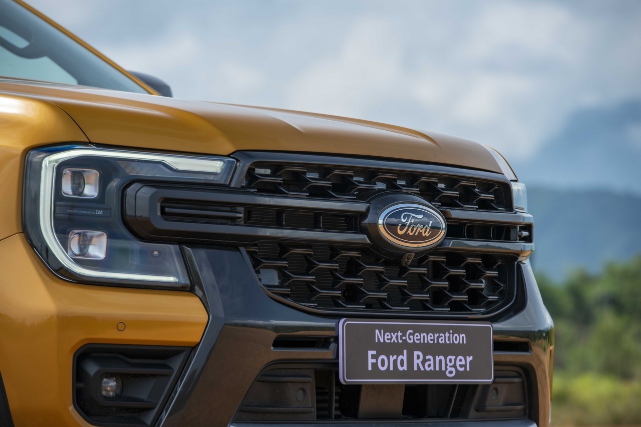 Cận cảnh Ford Ranger Wildtrak 2022, giá 965 triệu đồng