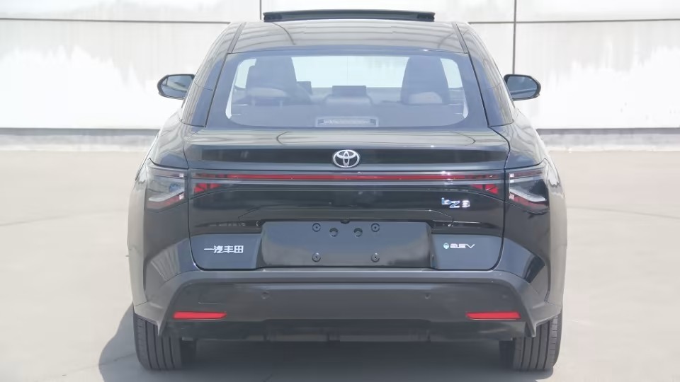 Toyota bZ3 xe điện độc quyền tại Trung Quốc, giá từ 677 triệu đồng