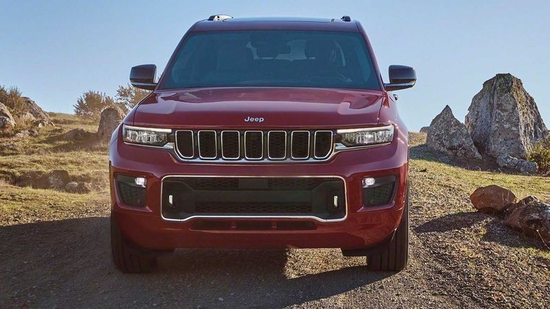 Jeep Grand Cherokee L 2022 sắp ra mắt tại Việt Nam, giá 6,18 tỷ đồng