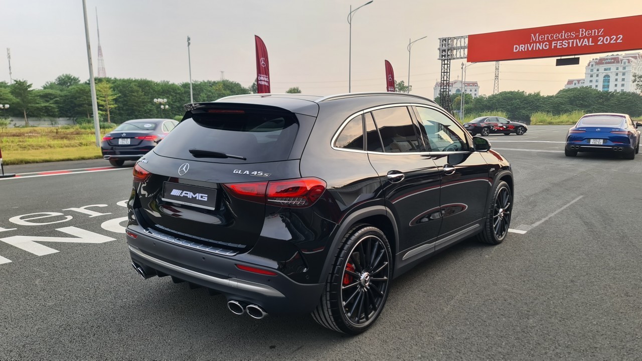 Chi tiết Mercedes-AMG GLA 45 S tại Việt Nam, giá hơn 3 tỷ đồng