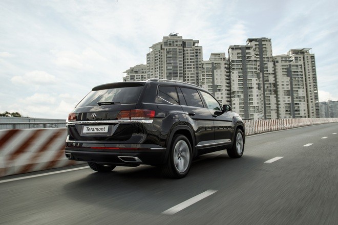 Volkswagen Teramont bán ở Việt Nam dùng động cơ 2.0 tăng áp.