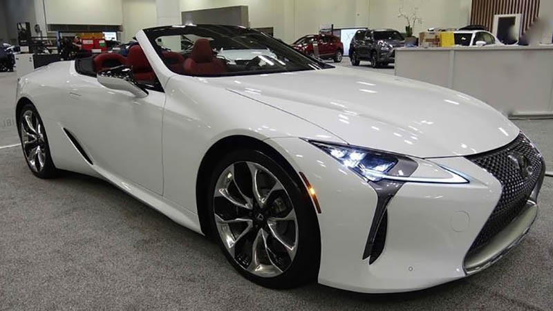 Lexus LC 500 Convertible 2021 giá 2 triệu USD