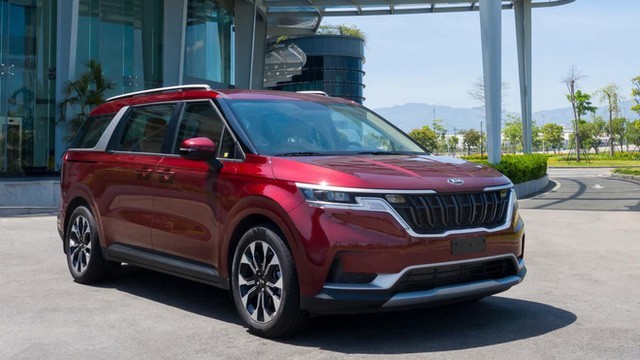 Ảnh thực tế và giá dự kiến Kia Carnival 2022 tại Việt Nam trước ngày ra mắt