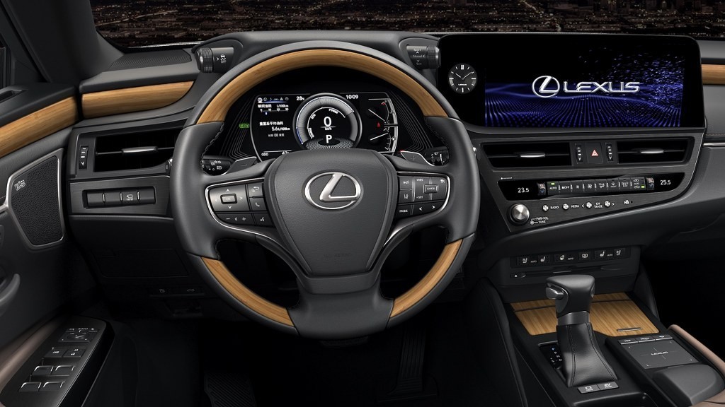 Cận cảnh chi tiết Lexus ES 2022 giá từ 2,55 tỷ tại Việt Nam