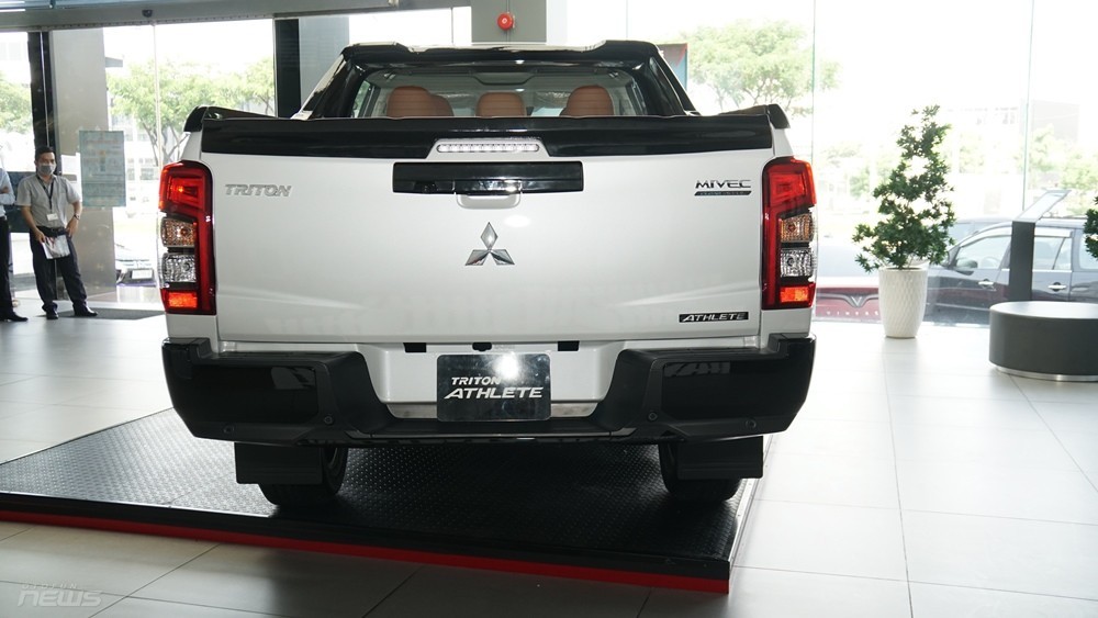 Cận cảnh chi tiết Mitsubishi Triton Athlete, giá từ 740 triệu đồng