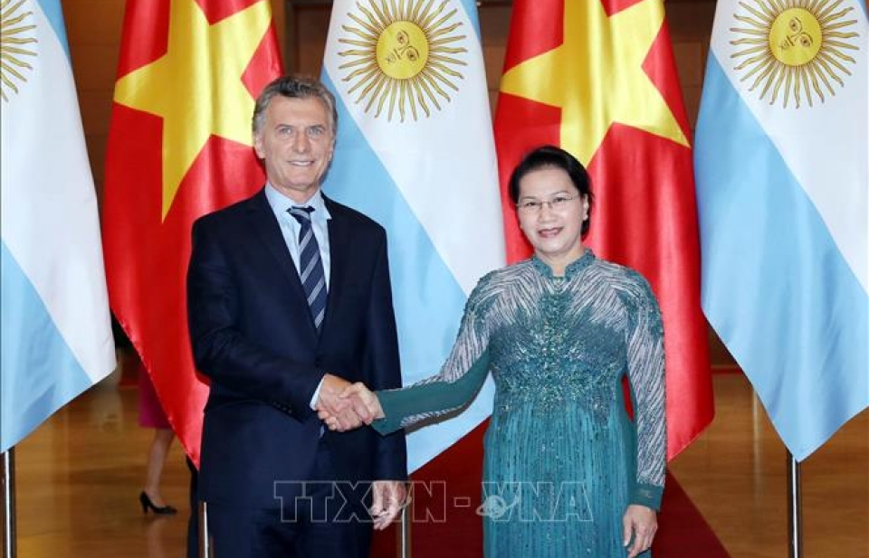 Chủ tịch Quốc hội Nguyễn Thị Kim Ngân hội kiến Tổng thống Argentina