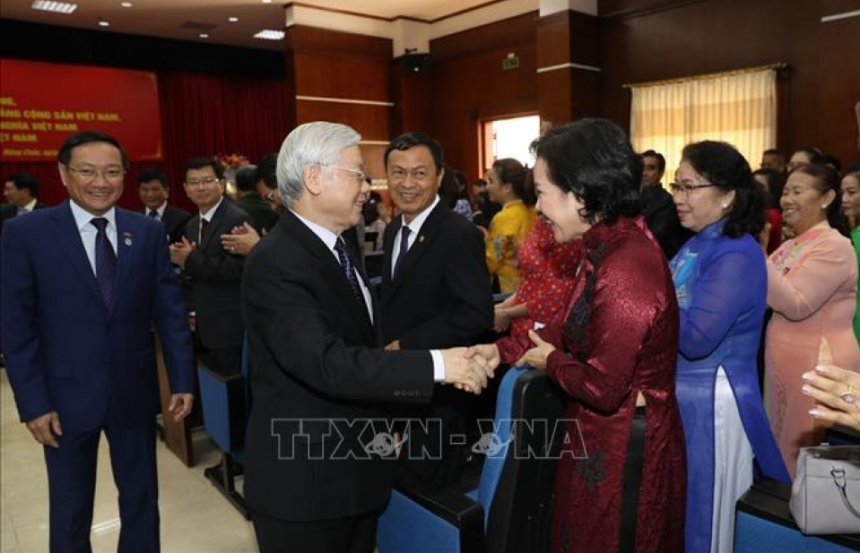 Tổng Bí thư, Chủ tịch nước: Làm tốt vai trò 'cầu nối' hữu nghị và hợp tác Việt Nam - Lào