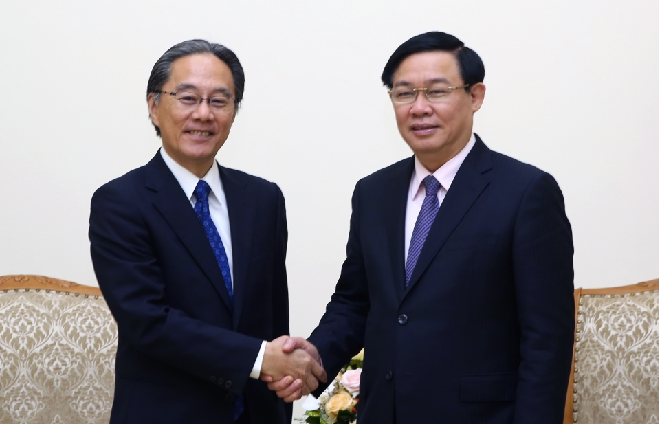 Phó Thủ tướng Vương Đình Huệ tiếp Chủ tịch Công ty Dịch vụ tài chính AEON