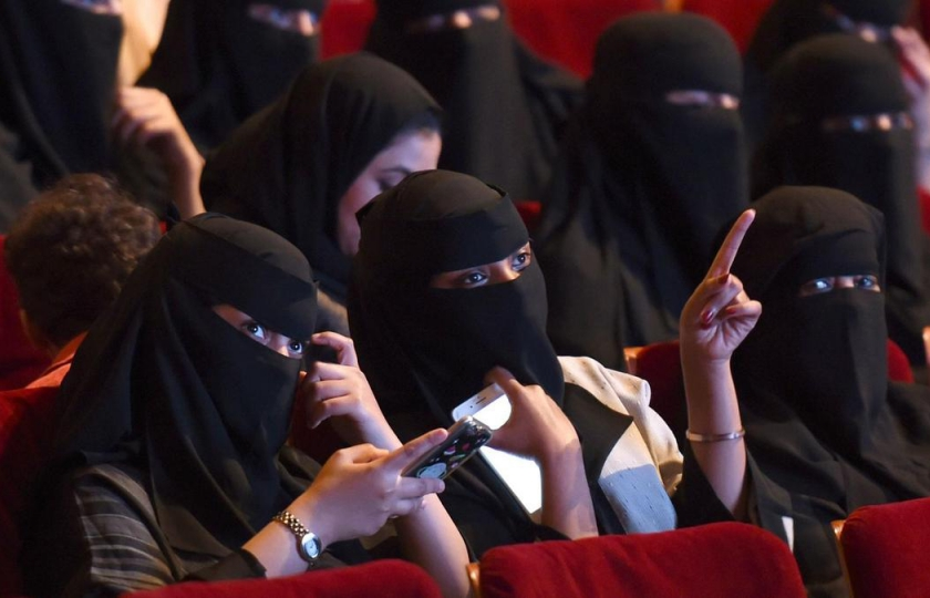 Vì sao Saudi Arabia mở lại rạp chiếu phim?