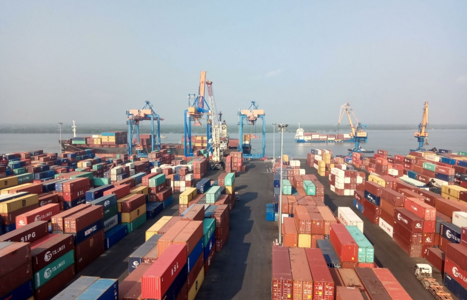 Tìm hướng đi bền vững cho xuất khẩu Việt Nam