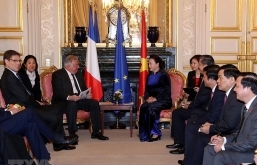 Chủ tịch Quốc hội Nguyễn Thị Kim Ngân hội kiến Chủ tịch Thượng viện Pháp