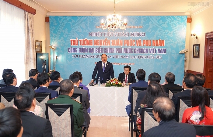 Thủ tướng Nguyễn Xuân Phúc thăm Đại sứ quán Việt Nam tại Séc