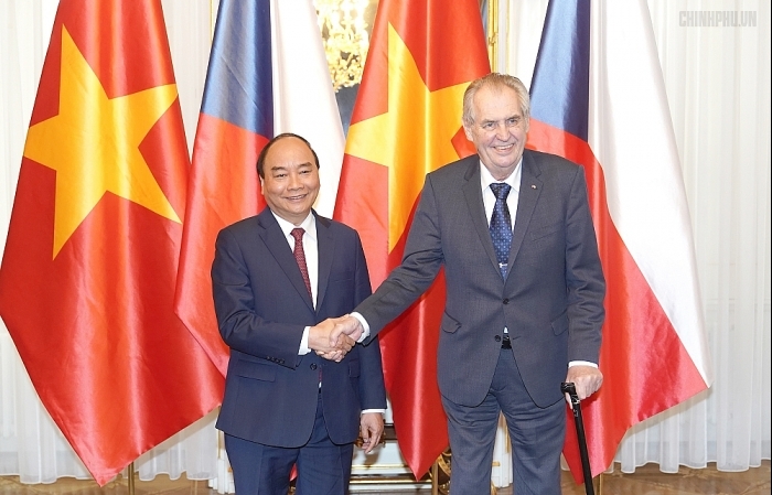 Thủ tướng Nguyễn Xuân Phúc hội kiến Tổng thống Séc