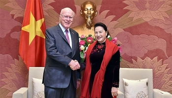 Chủ tịch Quốc hội Nguyễn Thị Kim Ngân tiếp Đoàn Thượng nghị sỹ Hoa Kỳ