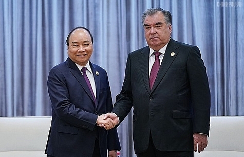 Thủ tướng Nguyễn Xuân Phúc gặp Tổng thống Tajikistan