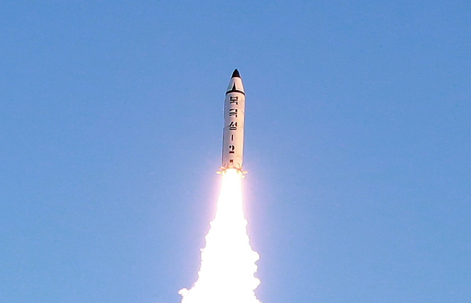 Triều Tiên thử động cơ tên lửa