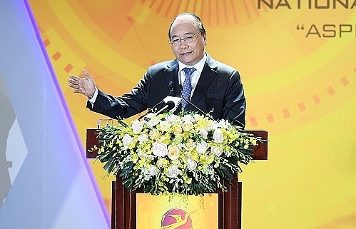 Thủ tướng Nguyễn Xuân Phúc nêu sứ mệnh lịch sử của doanh nghiệp công nghệ Việt Nam