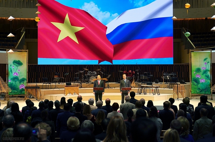 thu tuong nguyen xuan phuc va thu tuong dmitri medvedev du le khai mac nam cheo viet nga