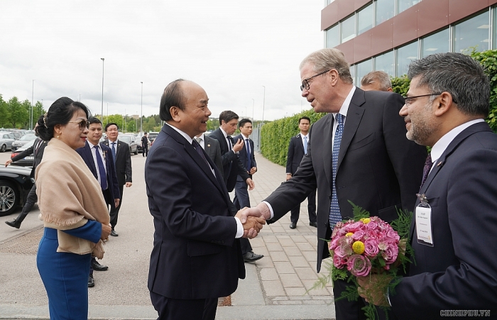 thu tuong nguyen xuan phuc tham tap doan duoc pham hang dau thuy dien astrazeneca