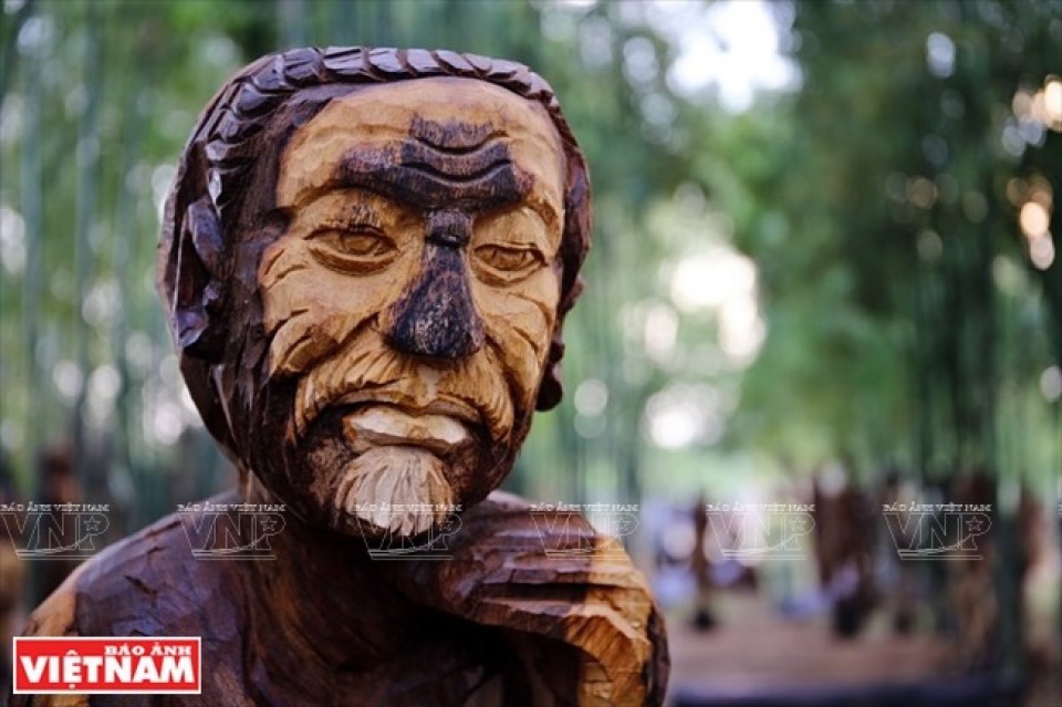 the wooden statues of tay nguyen